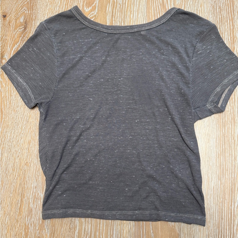 Me to We Gray Relaxed Crop Tee
